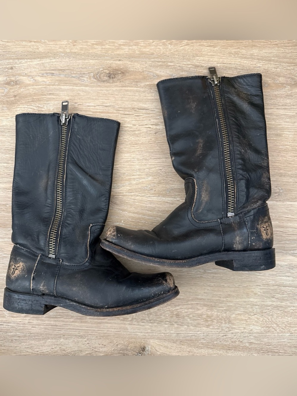Frye Black and Tan Leather Zipper Boot 6.5B